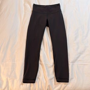 Lululemon Wunder train